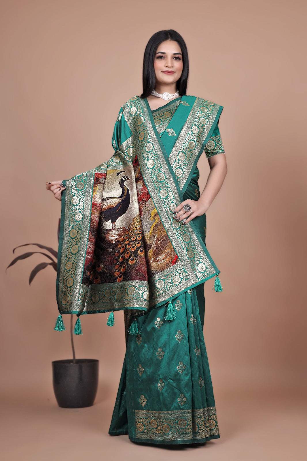 Emerald Green Banarasi Silk Saree with Artistic Peacock Pallu