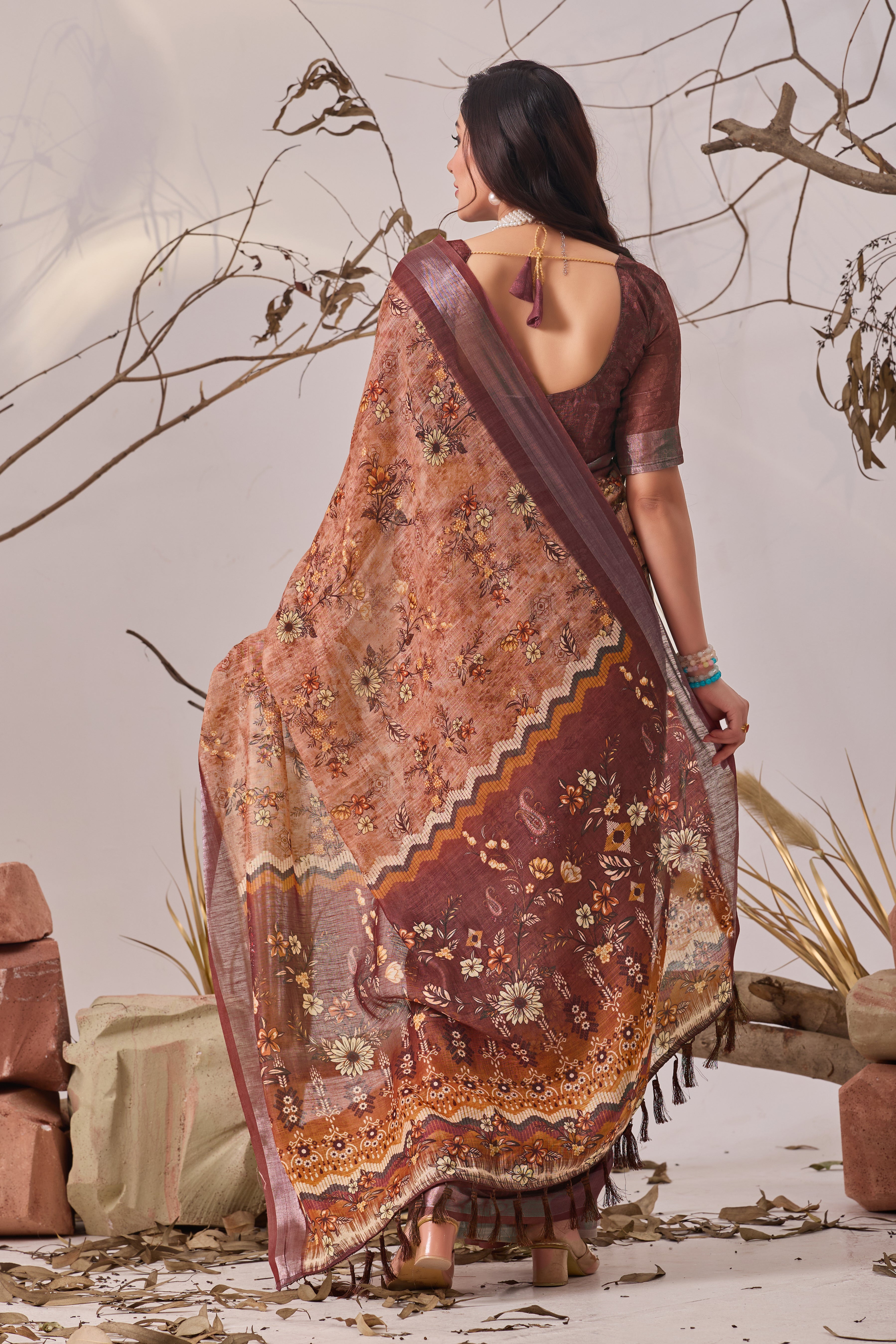 Linen Cotton Saree with Elegant Digital Floral & Traditional Woven-Style