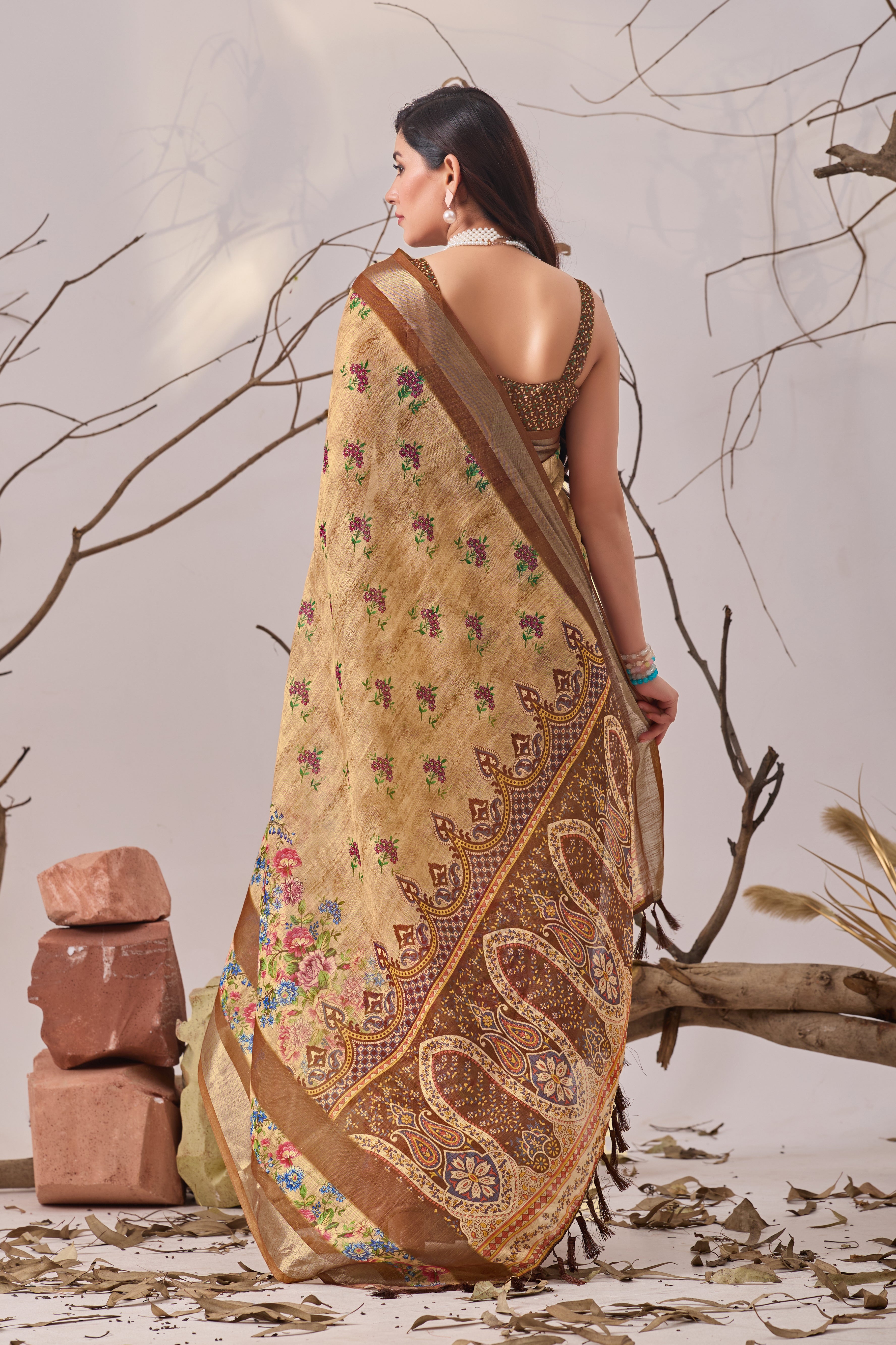 Linen Cotton Saree with Elegant Digital Printed Floral Design