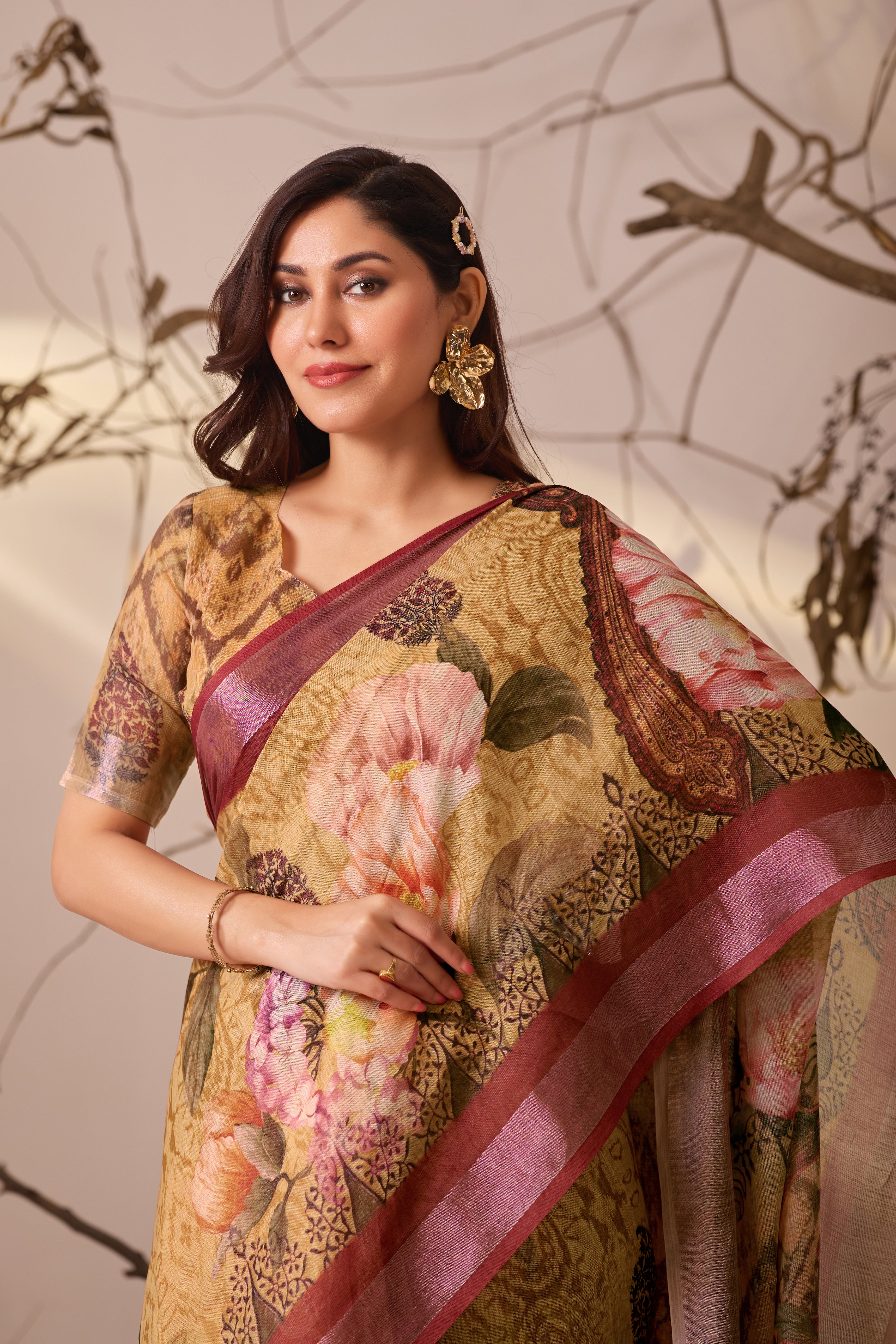 Premium Linen Cotton Saree with Elegant Digital Floral Print & Classic Patola Border