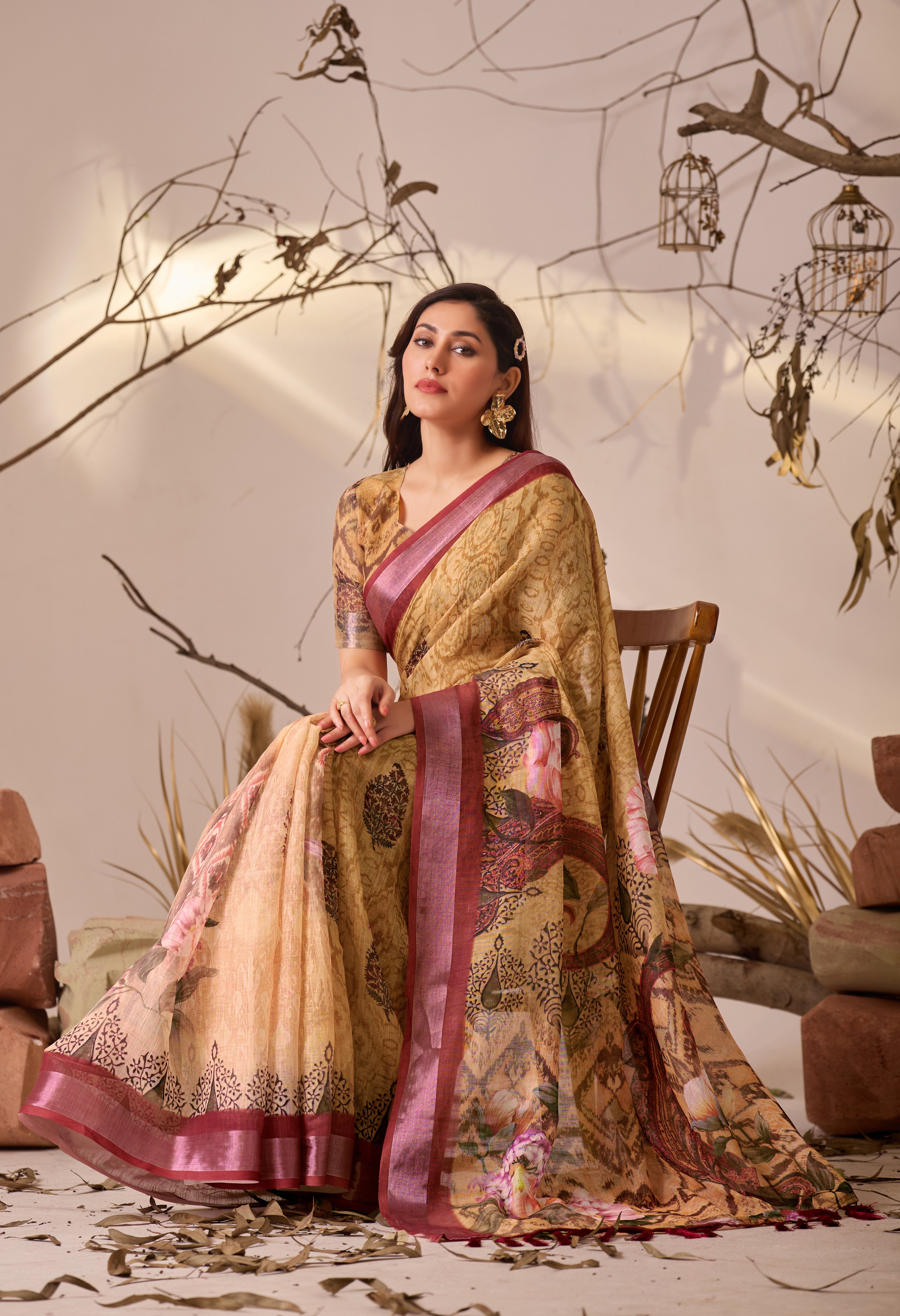 Premium Linen Cotton Saree with Elegant Digital Floral Print & Classic Patola Border