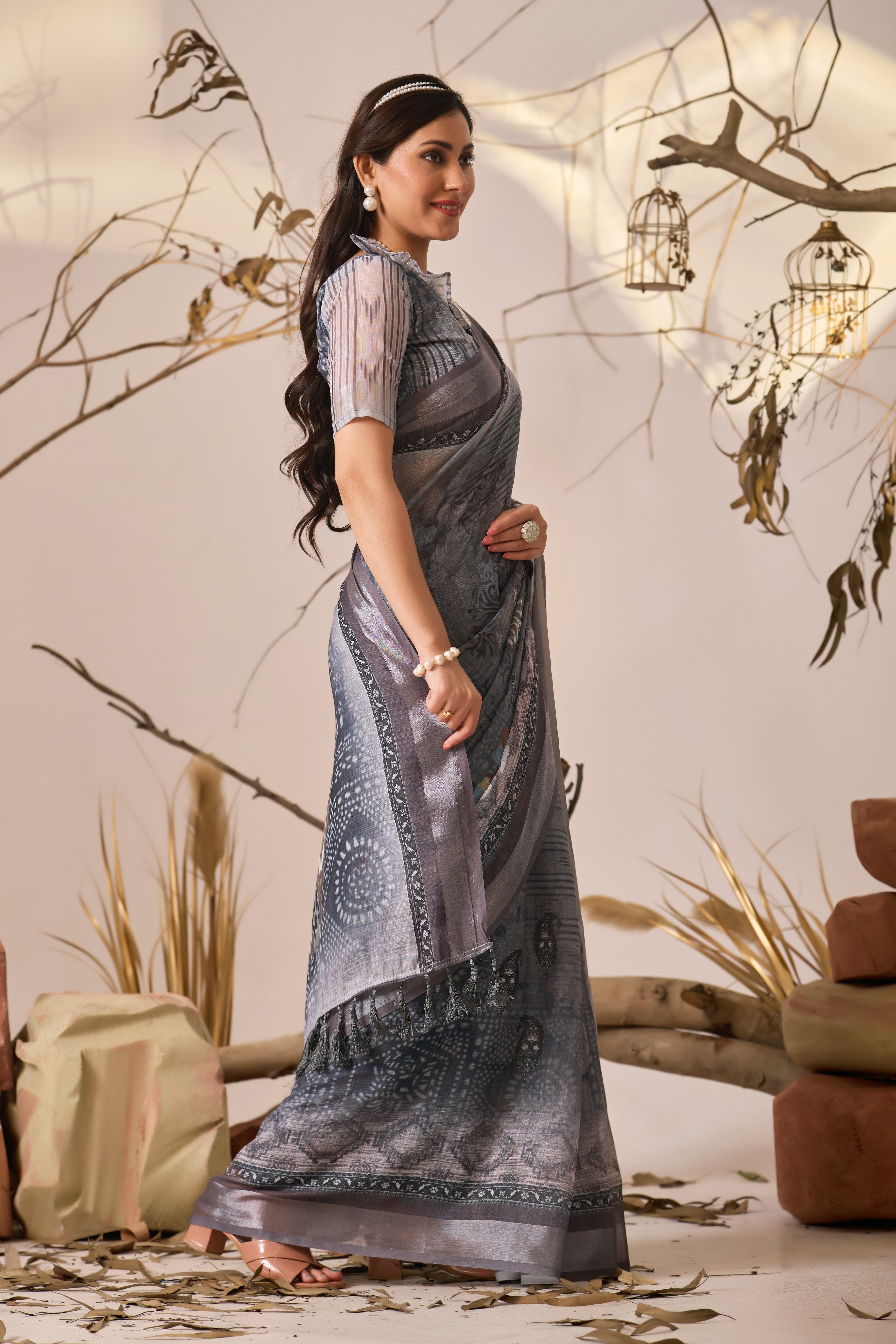 Premium Linen Cotton Saree with Elegant Digital Floral & Royal Ethnic Print & Classic Contrast Patola Style Border