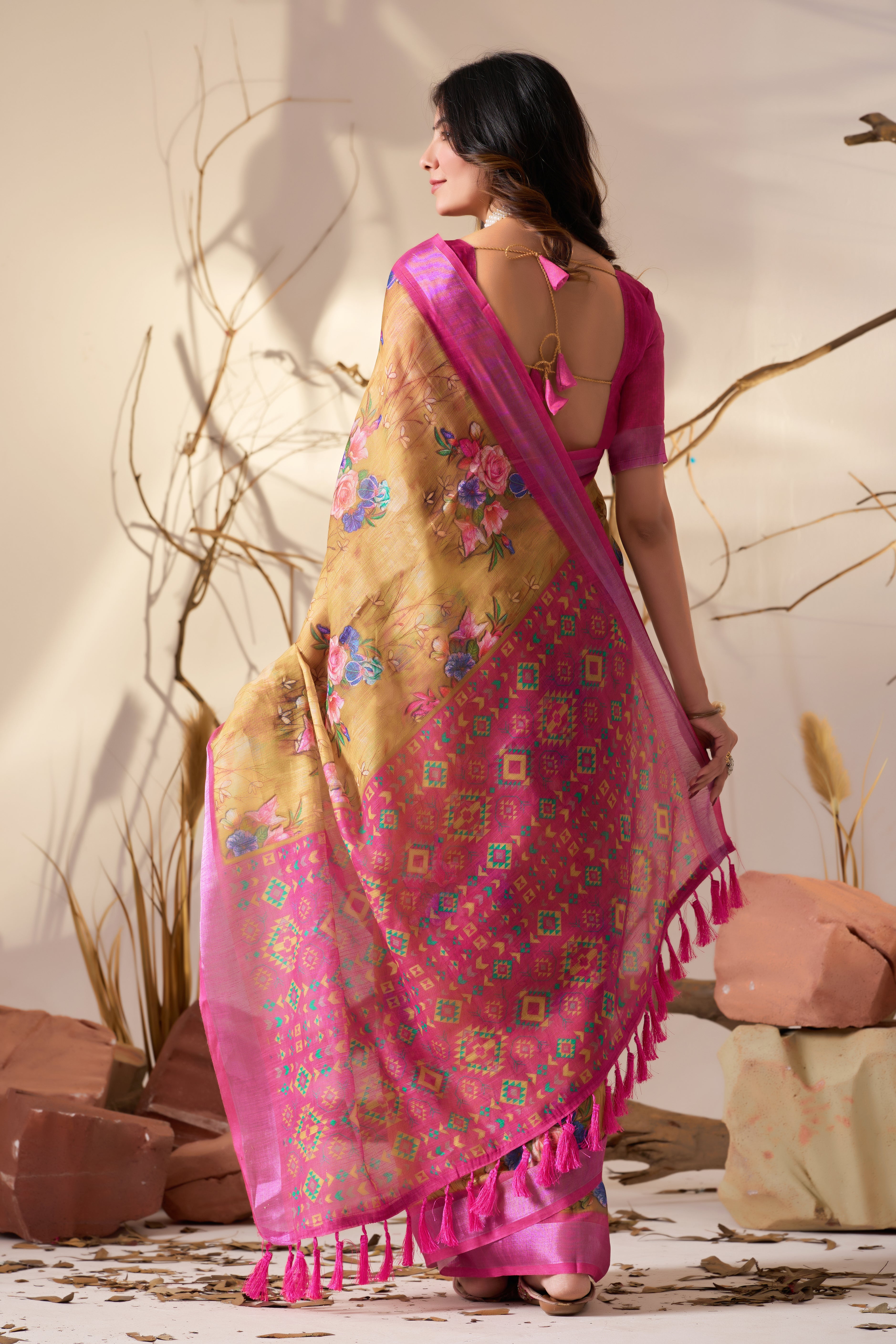 Premium Linen Cotton Saree with Graceful Digital Floral Print & Rich Patola Inspired Border Design