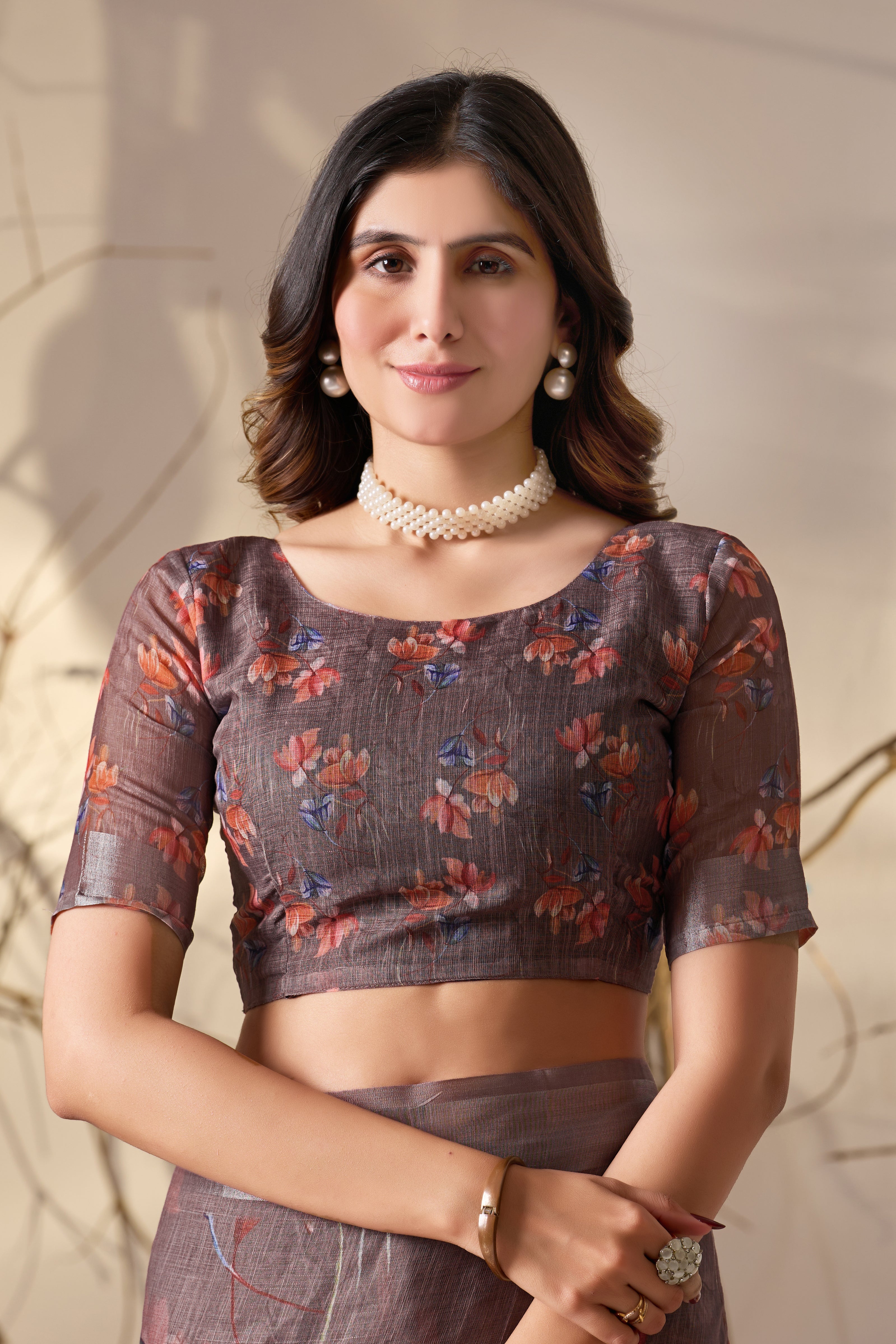 Premium Linen Cotton Saree with Elegant Digital Floral Print & Exquisite Patola Inspired Border Detailing