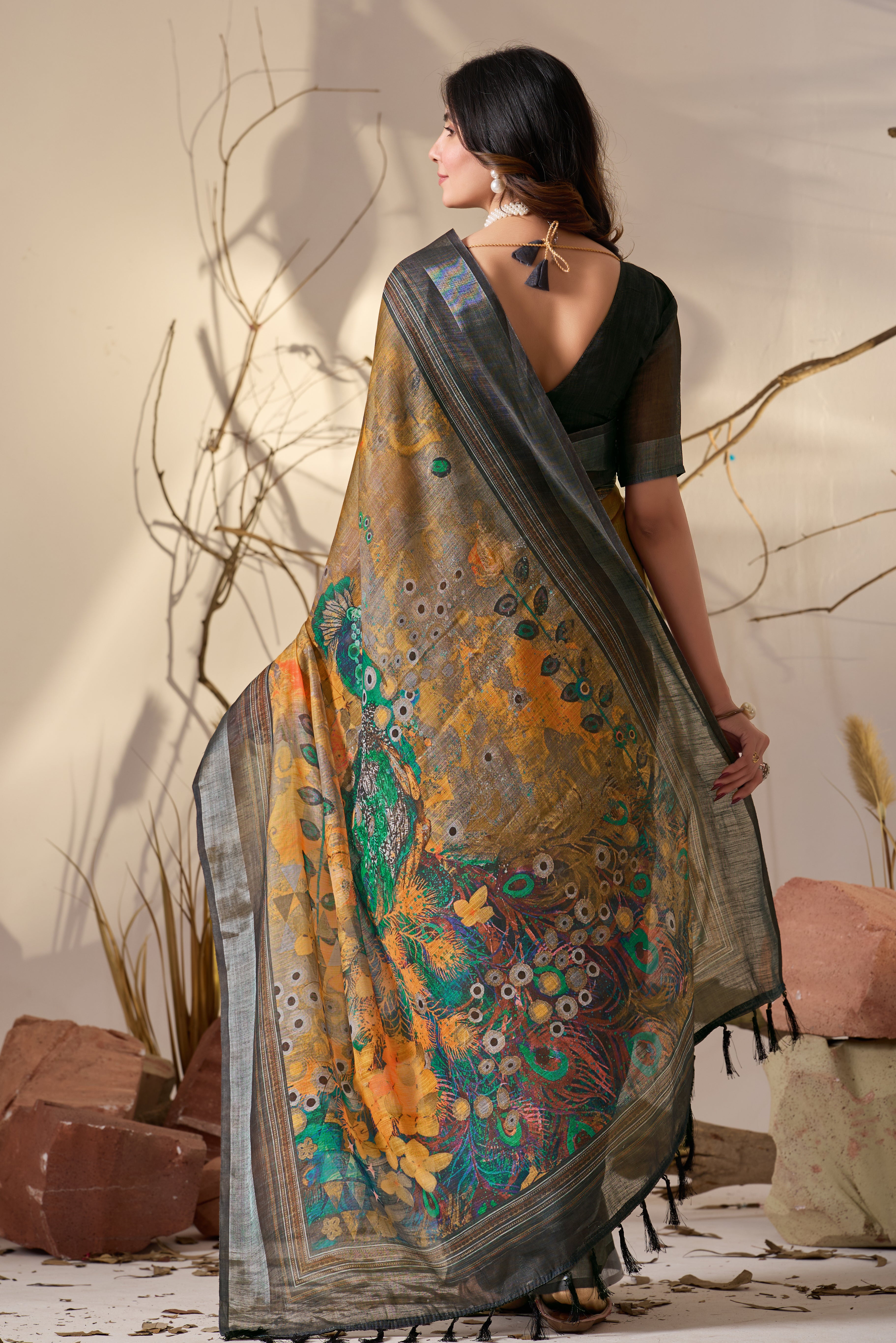 Premium Linen Cotton Saree with Artistic Digital Floral Print & Elegant Traditional Patola Style Border Design