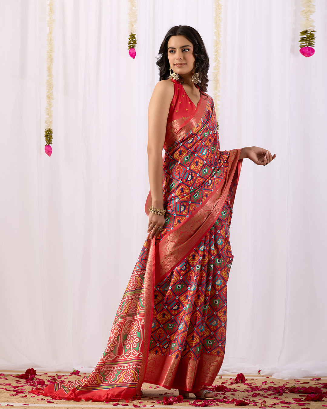 Soft Lichi Silk Saree with Rich Patola Weaving Design