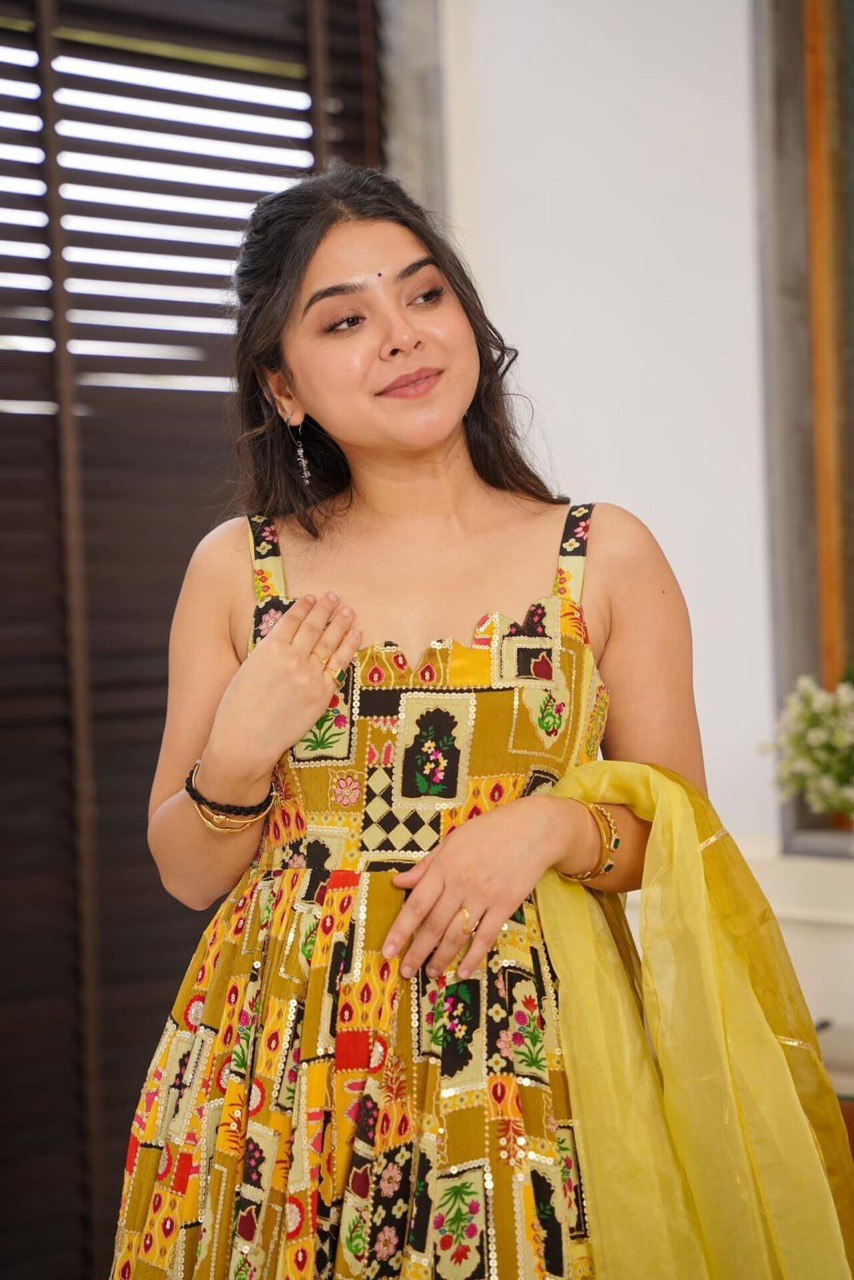 pure georgette Anarkali Gown