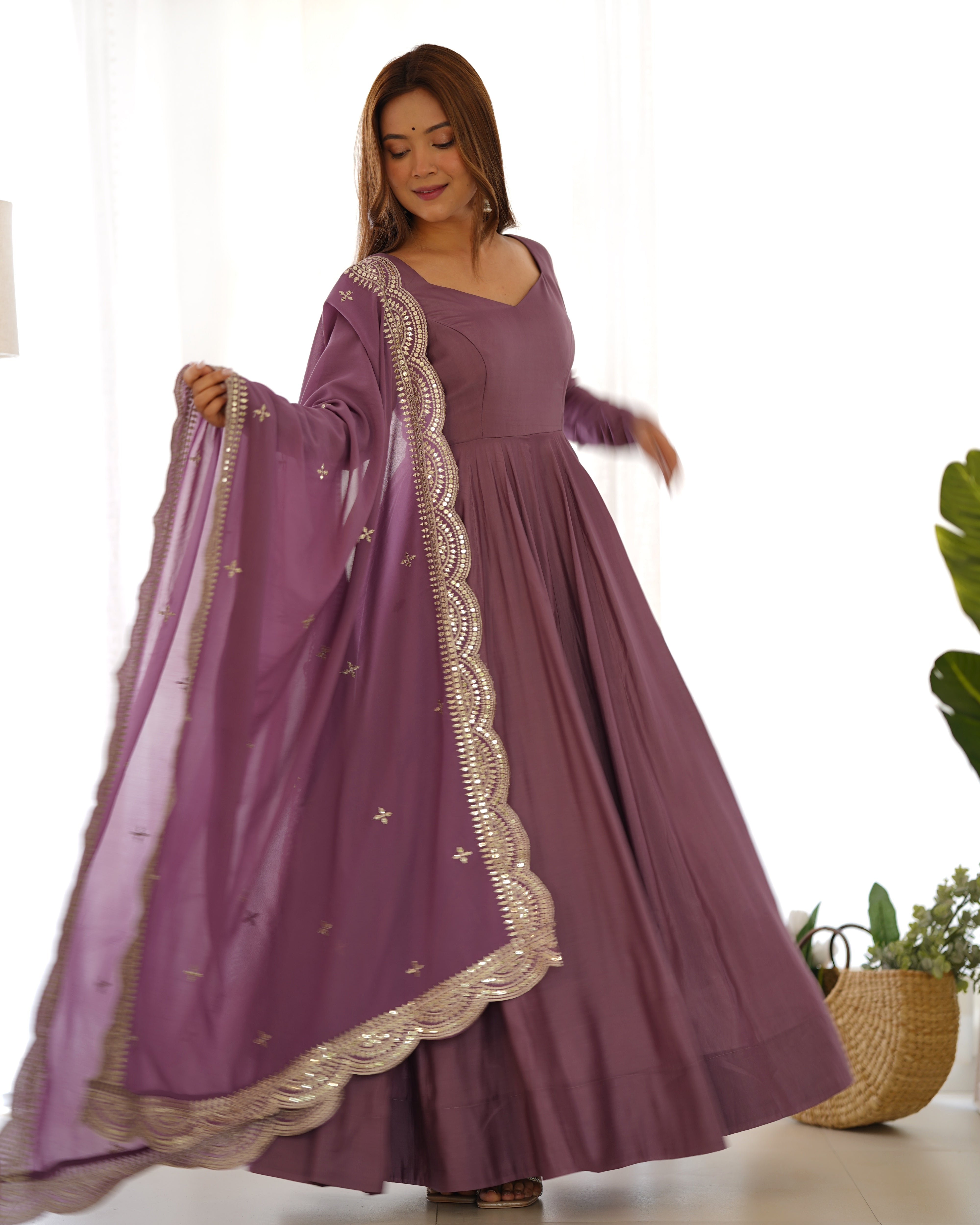 PRESENTING NEW PREMIUM QUALITY PURE ROMANSILK CHANDERI FABRIC FULLY FLAIR ANARKALI,WITH DUPPTA SET,PENT READY TO WEAR