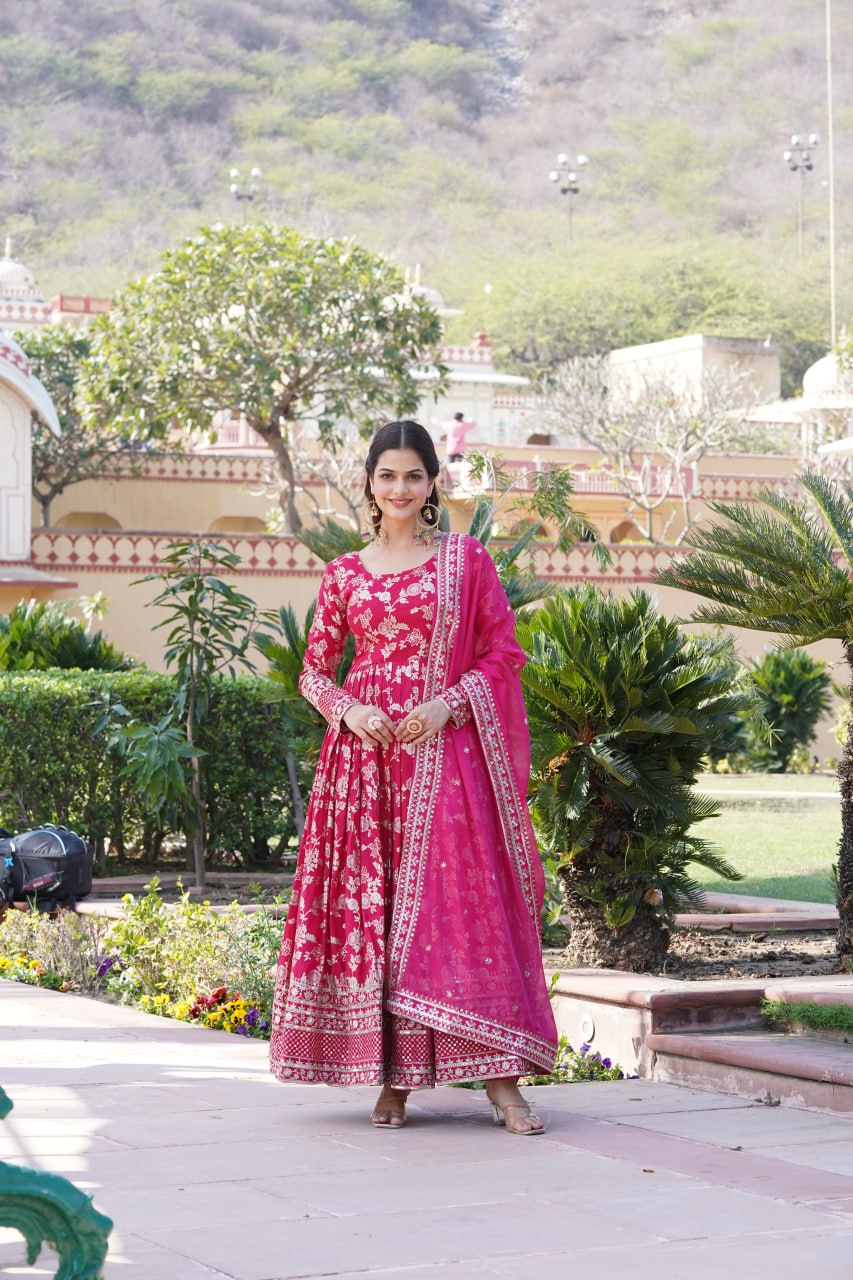 Pink Woven Viscose Kurta Set