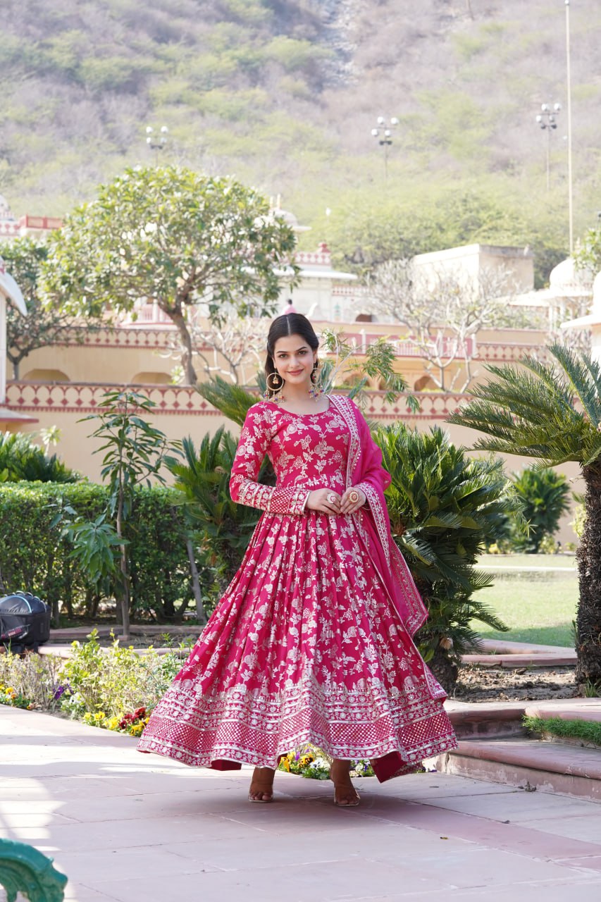 Pink Woven Viscose Kurta Set