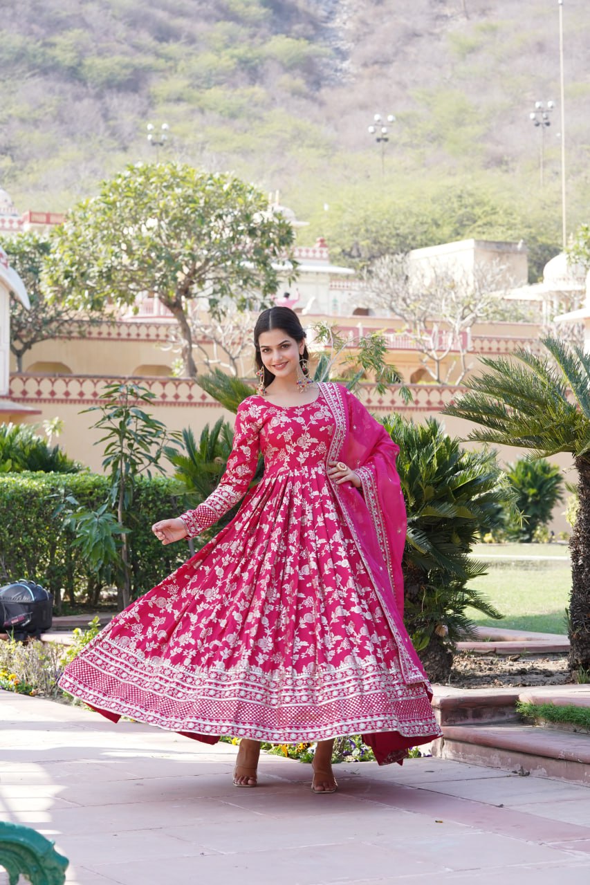 Pink Woven Viscose Kurta Set