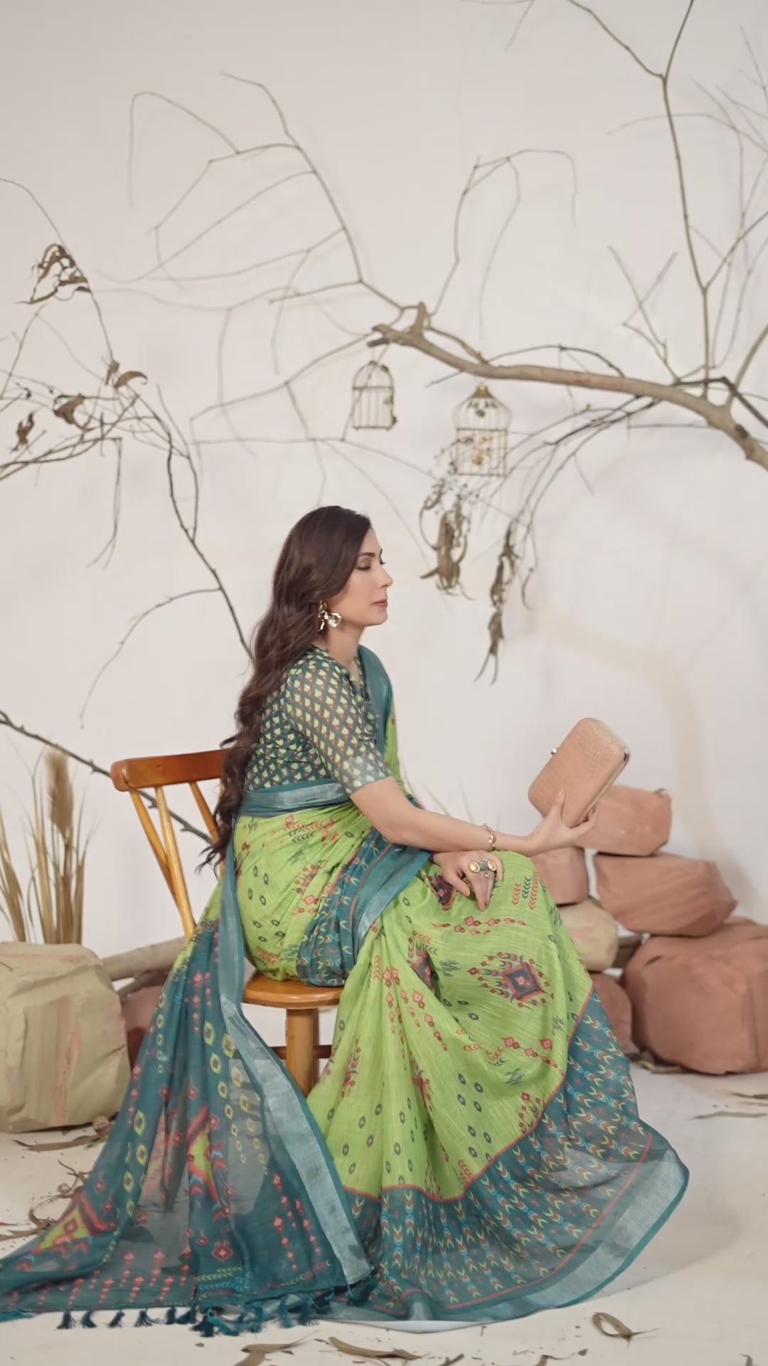 Premium Linen Cotton Saree with Elegant Digital Patola